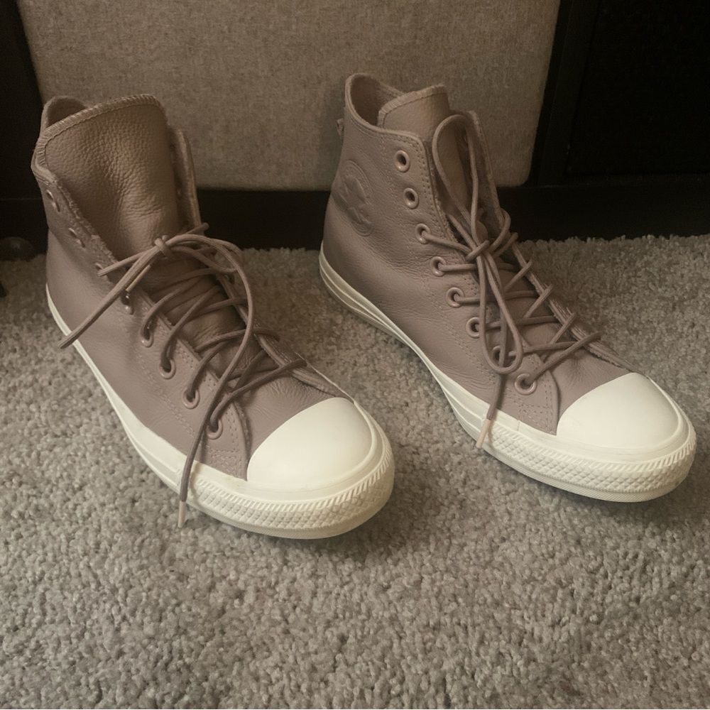 Converse leather High-Top Sneakers water repellent 9.5 women’s 7.5 men